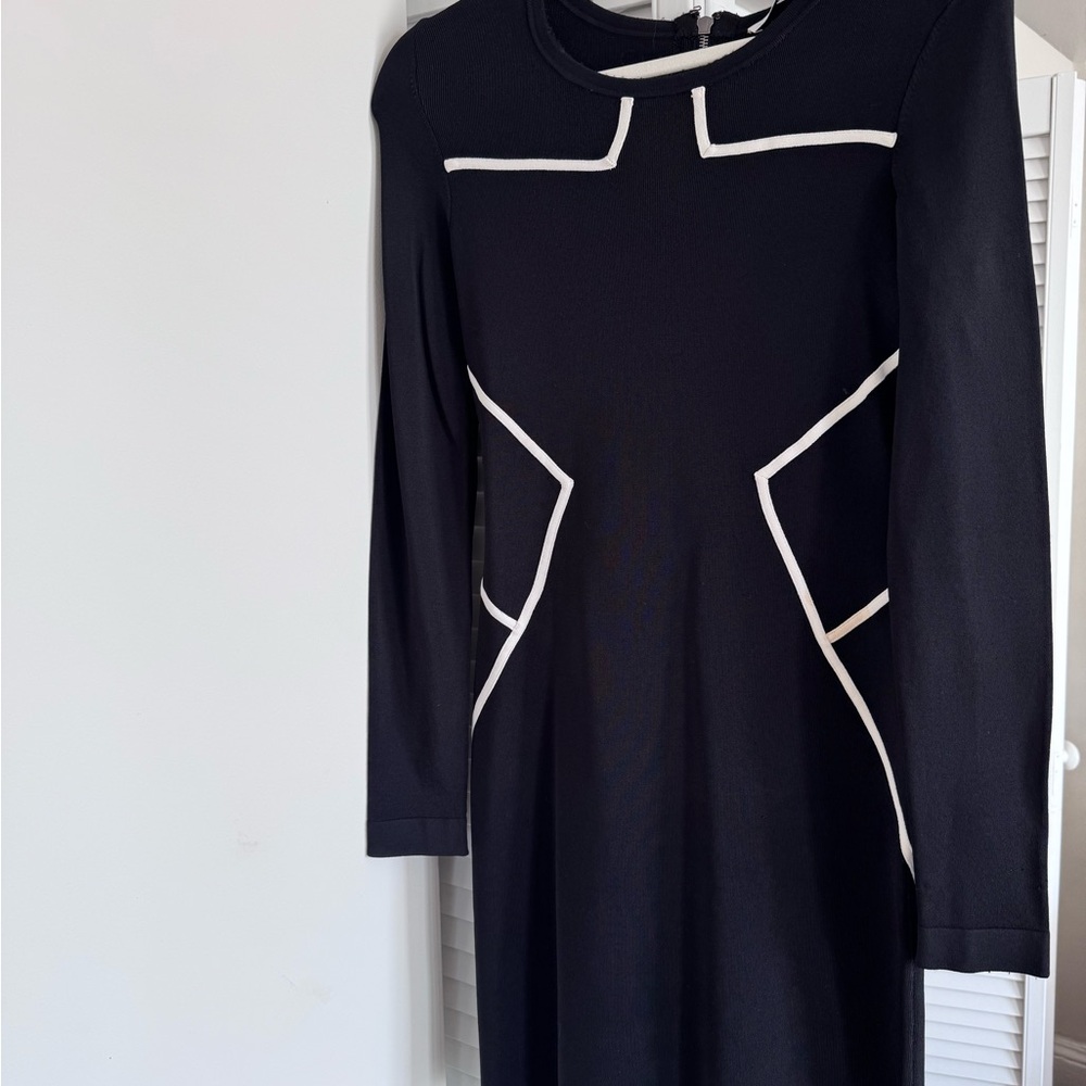 Diane Von Furstenberg Black and White Long Sleeve Dress